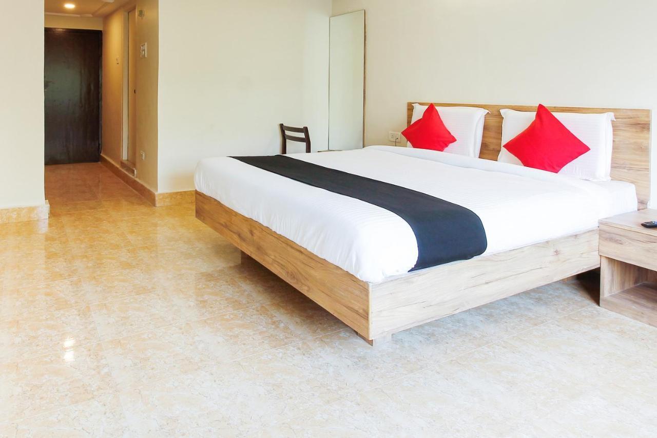 Capital O Sri Suprabhat Grand Near Kachiguda Railway Station Хидерабад Екстериор снимка