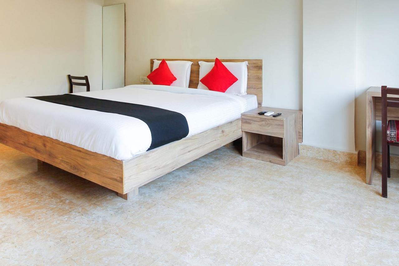Capital O Sri Suprabhat Grand Near Kachiguda Railway Station Хидерабад Екстериор снимка